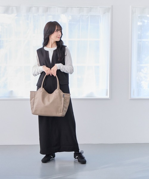 ROOTOTE(ルートート)の「ROOTOTE ルートート SC.ハビチェル.シームリー-A(トートバッグ・レディース・シルバー/グレイッシュベージュ/ブラック/カーキ・FREE)」の9枚目の写真