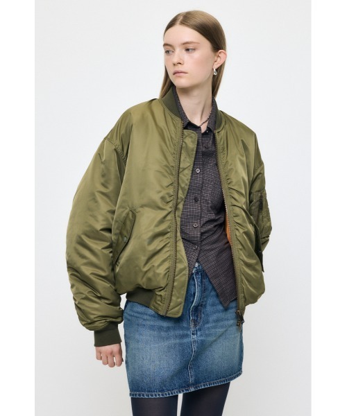 MOUSSY(マウジー)の「【26年AW新作】【EC限定カラー:アイボリー】GATHER NYLON MA-1(ブルゾン・レディース・ブラウン/ライトブラック/アイボリー/カーキ・1/2)」の22枚目の写真
