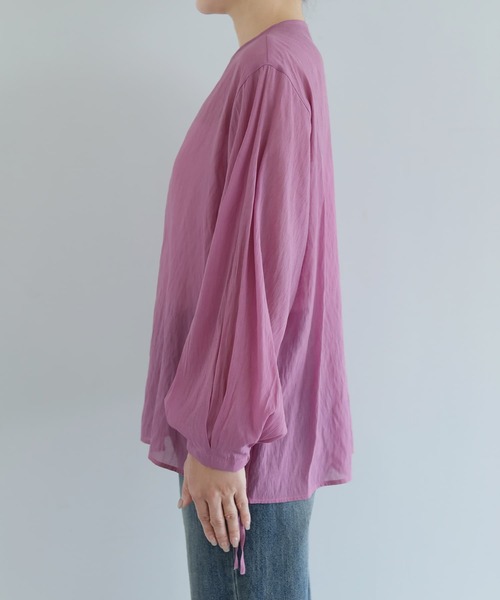 STYLE DELI(スタイルデリ)の「【selection】温度調節に便利なシアーシフォンブラウス(シャツ/ブラウス・レディース・ブラック・FREE)」の15枚目の写真