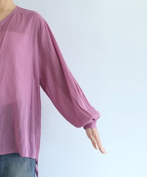 STYLE DELI(スタイルデリ)の「【selection】温度調節に便利なシアーシフォンブラウス(シャツ/ブラウス・レディース・ブラック・FREE)」の2枚目の写真