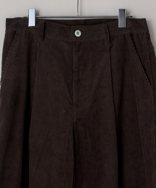 LOWRYS FARM(ローリーズファーム)の「SETUP可能【LFM(U)】コーデュロイタックワイドパンツ 1074741(その他パンツ・メンズ・グリーン/アイボリー/ブラウン・MEDIUM/LARGE)」の5枚目の写真