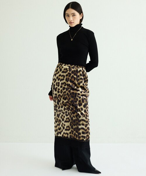 THE PAUSE(ザ ポーズ)の「<WEB限定>【THE PAUSE】ランダムテレコタートルプルオーバー(Tシャツ/カットソー・レディース・オフホワイト/ブラック・FREE)」の9枚目の写真