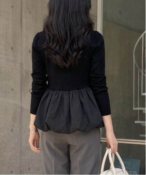 SUGAR BISKET(シュガービスケット)の「バルーンペプラム ドッキングトップス/美デコルテ(その他トップス・レディース・ブラック×ホワイト/ブラック×ブラック/ベージュ系・フリー)」の11枚目の写真