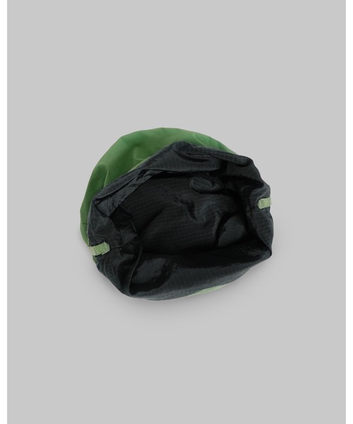 Topologie（トポロジー）の「Reversible Bucket（リバーシブル バケット）（ショルダーバッグ・レディース・グリーン/パープル・ONE SIZE）」の5枚目の写真