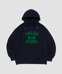 TAILOR STUDIO（テーラースタジオ）の「[裏起毛/裏起毛なし] バーシティ 1862 フーディー (ネイビー)（パーカー）」
