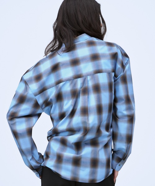 THINGS THAT MATTER(シングス ザット マター)の「MULTIWAY SLEEVE CHECK SHIRT / マルチウェイ スリーブ チェック シャツ(シャツ/ブラウス・レディース・ブルー/アイボリー・FREE)」の7枚目の写真