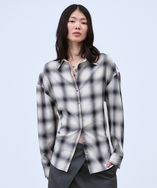 THINGS THAT MATTER(シングス ザット マター)の「MULTIWAY SLEEVE CHECK SHIRT / マルチウェイ スリーブ チェック シャツ(シャツ/ブラウス・レディース・ブルー/アイボリー・FREE)」の11枚目の写真