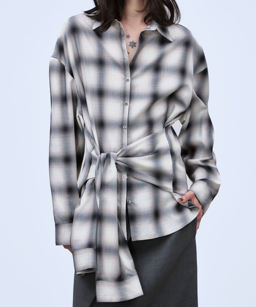 THINGS THAT MATTER(シングス ザット マター)の「MULTIWAY SLEEVE CHECK SHIRT / マルチウェイ スリーブ チェック シャツ(シャツ/ブラウス・レディース・ブルー/アイボリー・FREE)」の13枚目の写真