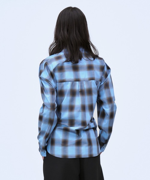 THINGS THAT MATTER(シングス ザット マター)の「MULTIWAY SLEEVE CHECK SHIRT / マルチウェイ スリーブ チェック シャツ(シャツ/ブラウス・レディース・ブルー/アイボリー・FREE)」の5枚目の写真