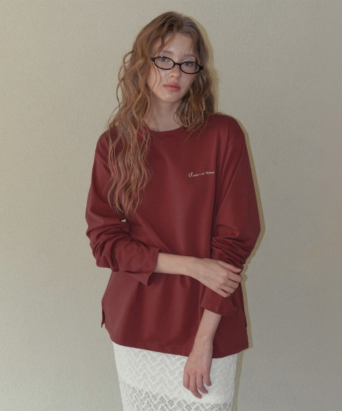 TWEE(トゥウィー)の「FOETO レタリング オーバーサイズ 長袖 Tシャツ(Tシャツ/カットソー・レディース・ブラック/ダークブラウン/ピンク/アイボリー・FREE)」の5枚目の写真