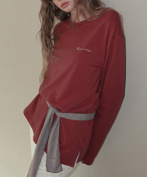 TWEE(トゥウィー)の「FOETO レタリング オーバーサイズ 長袖 Tシャツ(Tシャツ/カットソー・レディース・ブラック/ダークブラウン/ピンク/アイボリー・FREE)」の8枚目の写真