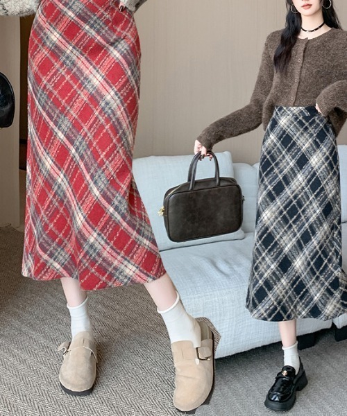 AMAJI（アマジ）の「チェック柄 ウール混 スリット Aラインスカート（スカート・レディース・ブラック/レッド・SMALL/MEDIUM/LARGE/X-LARGE）」の4枚目の写真