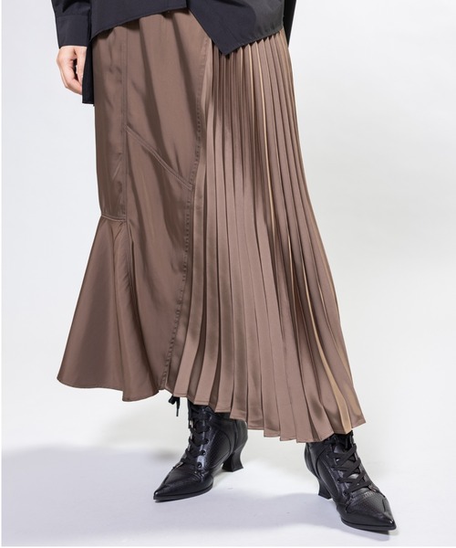 OSMOSIS(オズモーシス)の「切替プリーツスカート(スカート・レディース・ブラウン/カーキ/ブラック・ONE SIZE)」の1枚目の写真