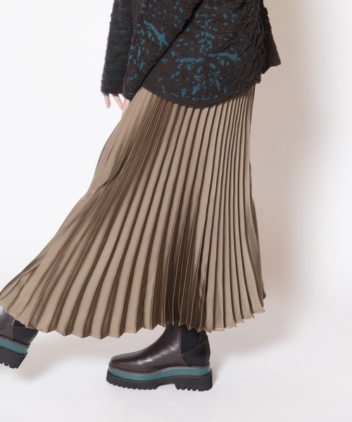 OSMOSIS(オズモーシス)の「切替プリーツスカート(スカート・レディース・ブラウン/カーキ/ブラック・ONE SIZE)」の13枚目の写真