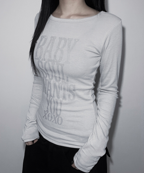 IZROOM（イズルーム）の「ソウル スリムフィット長袖トップス (LIGHT GRAY)（Tシャツ/カットソー・レディース・その他・FREE）」の5枚目の写真