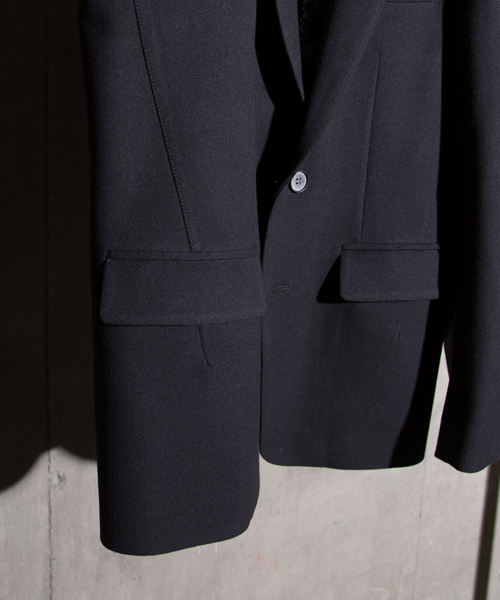 NUMBER (N)INE(ナンバーナイン)の「【NUMBER (N)INE】≪STUDIOUS限定≫ストレッチウールライクテーラードジャケット(テーラードジャケット・メンズ・ブラック/グレー・3/2/1)」の6枚目の写真