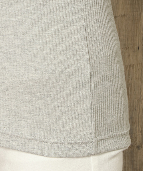 ikka(イッカ)の「レースVネックリブTee(Tシャツ/カットソー・レディース・ネイビー/グレー/オフホワイト/ピンク・SMALL/LARGE/MEDIUM)」の10枚目の写真