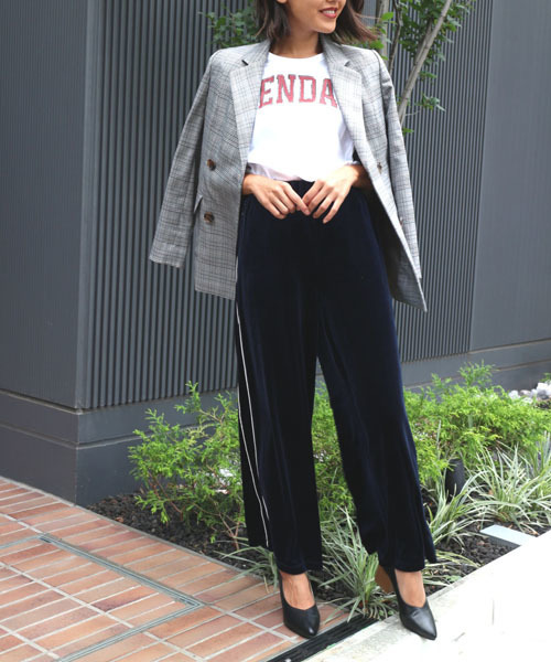 FREE'S MART（フリーズマート）の「◆パイピングラインベロアパンツ（その他パンツ・レディース・ネイビー/ブラウン/ピンク・FREE）」の2枚目の写真