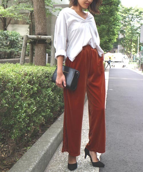 FREE'S MART（フリーズマート）の「◆パイピングラインベロアパンツ（その他パンツ・レディース・ネイビー/ブラウン/ピンク・FREE）」の4枚目の写真