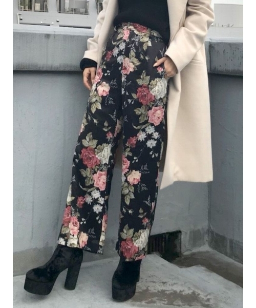 EMODA（エモダ）の「ワイドハイウエストパンツ（その他パンツ・レディース・ブラック/レッド・MEDIUM/SMALL）」の2枚目の写真