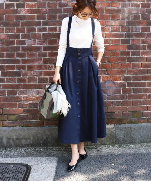 andme（アンドミー）の「綿ツイルマキシ丈フレアスカート ジャンパースカート（スカート・レディース・ベージュ/ネイビー/カーキ・M/L）」の3枚目の写真