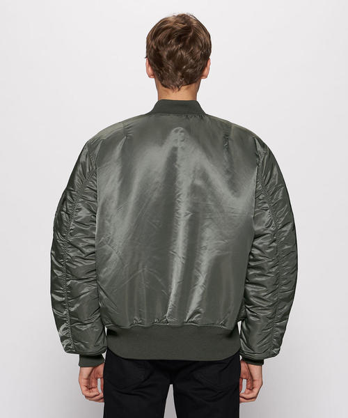 Alpha Industries(アルファインダストリーズ)の「<ALPHA INDUSTRIES> MA-1 CORE SPEC/ブルゾン(MA-1・メンズ・ダークグレー・LARGE/X-LARGE/MEDIUM/SMALL)」の9枚目の写真
