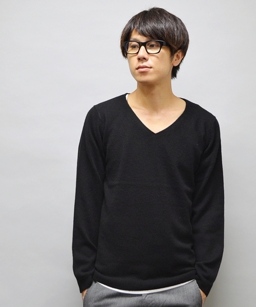 SHIPS JET BLUE（シップスジェットブルー）の「JB: カシミヤ Vネックニット（ニット/セーター・メンズ・ブラック/チャコールグレー/グリーン/オレンジ・LARGE/SMALL/MEDIUM）」の2枚目の写真