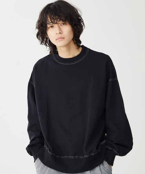 STUDIOUS（ステュディオス）の「【STUDIOUS】ボリュームスリーブステッチクルースウェット（スウェット・メンズ・ホワイト/ブラック・1/2/3）」の2枚目の写真