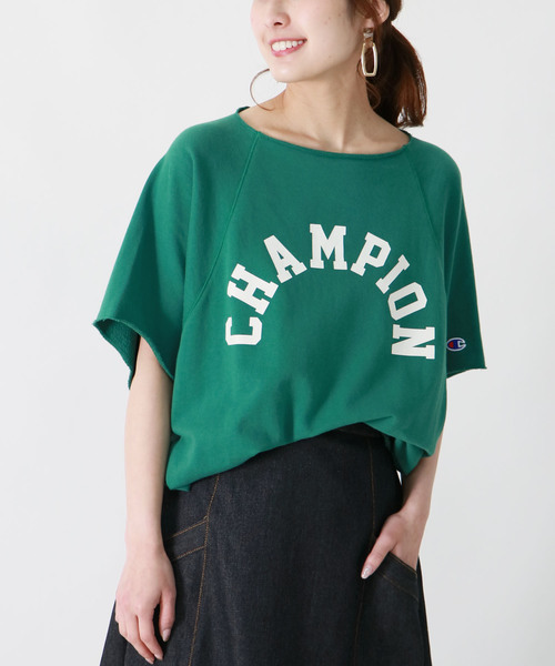 Champion（チャンピオン）の「【Champion】ロゴビッグクルーネックスウェット（スウェット・レディース・ホワイト/グレー/グリーン/ネイビー・M）」の3枚目の写真