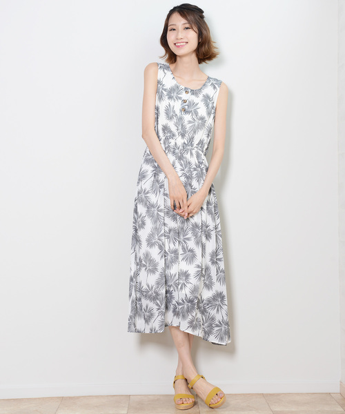 shopnikoniko(ショップニコニコ)の「ヤシ柄ヘンリーノースリワンピース(ワンピース・レディース・ブラック/ベージュ/オフホワイト・フリー)」の19枚目の写真
