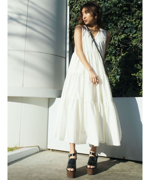 EVRIS（エヴリス）の「ティアードマキシワンピース（ワンピース・レディース・ホワイト/ブラック/レッド/カーキ・FREE）」の13枚目の写真