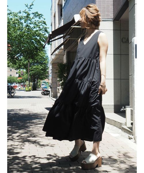 EVRIS（エヴリス）の「ティアードマキシワンピース（ワンピース・レディース・ホワイト/ブラック/レッド/カーキ・FREE）」の11枚目の写真