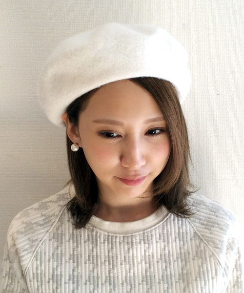 WHO'S WHO gallery（フーズフーギャラリー）の「【期間限定セール】フェルトベレー帽（ハンチング/ベレー帽・レディース・ホワイト/グレー/レッド/ブラック・FREE）」の2枚目の写真
