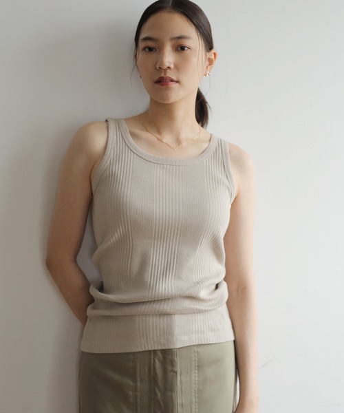 AMERICAN HOLIC（アメリカンホリック）の「針抜きテレコタンクトップ（タンクトップ・レディース・チャコールグレー/ブラック/オフホワイト/グレイッシュベージュ・M/L）」の4枚目の写真