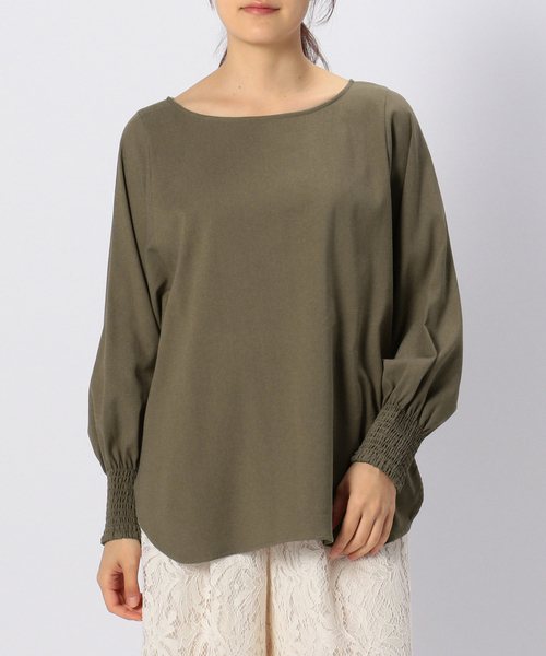 Liesse(リエス)の「袖シャーリングブラウス(シャツ/ブラウス・レディース・オフホワイト/チャコールグレー/パープル/キナリ・FREE)」の4枚目の写真