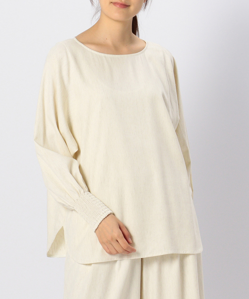 Liesse(リエス)の「袖シャーリングブラウス(シャツ/ブラウス・レディース・オフホワイト/チャコールグレー/パープル/キナリ・FREE)」の3枚目の写真