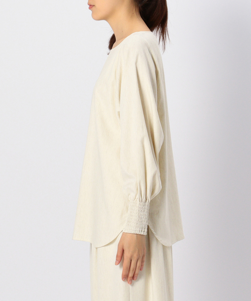 Liesse(リエス)の「袖シャーリングブラウス(シャツ/ブラウス・レディース・オフホワイト/チャコールグレー/パープル/キナリ・FREE)」の5枚目の写真