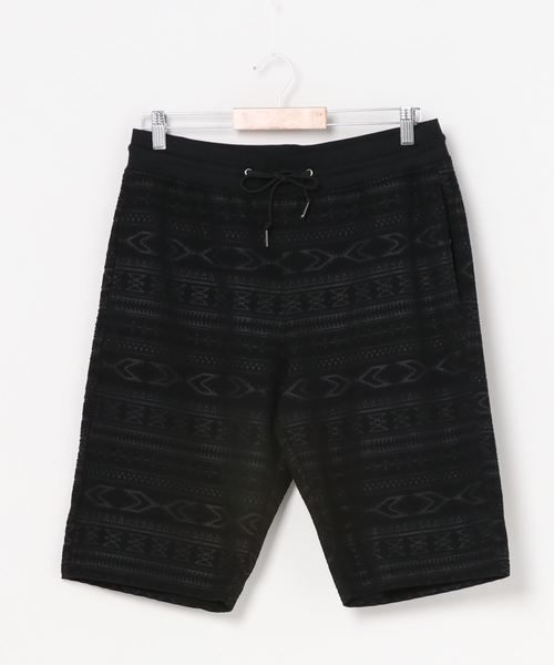 JEANS MATE(ジーンズメイト)の「エンボスプリントショーツ 同色プリント(スウェットパンツ・メンズ・スミクロ/ブラック・MEDIUM/LARGE/X-LARGE)」の2枚目の写真