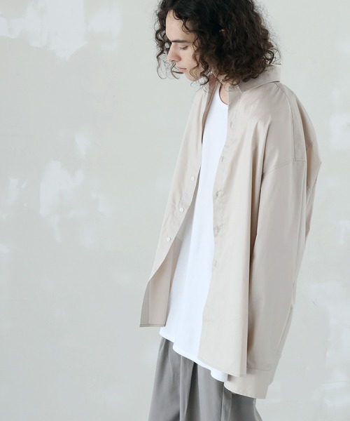 LILL（リル）の「2WAYスリーブビッグシルエットドレスシャツ（シャツ/ブラウス・メンズ・ホワイト/チェック/ストライプ/ベージュ系その他・L/M）」の2枚目の写真