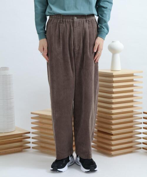 SENSE OF PLACE by URBAN RESEARCH（センスオブプレイスバイアーバンリサーチ）の「コーデュロイワイドパンツ（その他パンツ・メンズ・ブラック/パープル/ミント/ライトベージュ/ライトカーキ/ベージュ/ブラウン・MEDIUM/LARGE）」の17枚目の写真