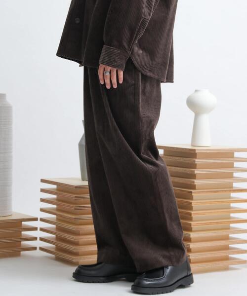 SENSE OF PLACE by URBAN RESEARCH（センスオブプレイスバイアーバンリサーチ）の「コーデュロイワイドパンツ（その他パンツ・メンズ・ブラック/パープル/ミント/ライトベージュ/ライトカーキ/ベージュ/ブラウン・MEDIUM/LARGE）」の21枚目の写真