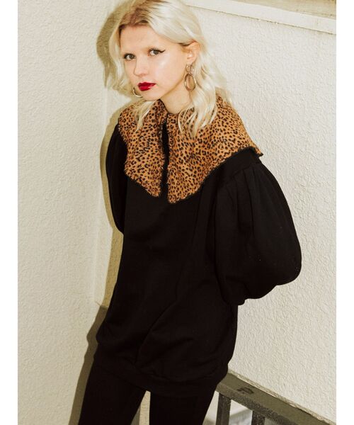 jouetie(ジュエティ)の「パワショルBIGカラープルオーバー(スウェット・レディース・ブラック/グリーン/ブルー・MEDIUM)」の4枚目の写真