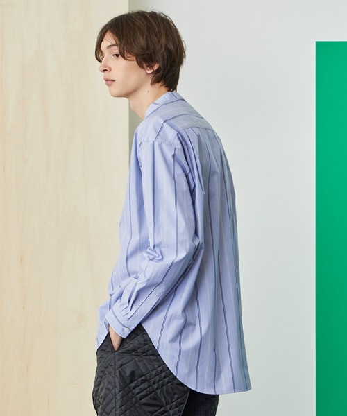 UNITED TOKYO（ユナイテッドトウキョウ）の「ストライプVネックリラックスシャツ（シャツ/ブラウス・メンズ・サックスブルー/ブラック/ベージュ・1/2/3）」の17枚目の写真