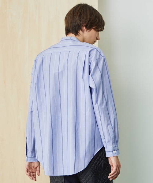 UNITED TOKYO（ユナイテッドトウキョウ）の「ストライプVネックリラックスシャツ（シャツ/ブラウス・メンズ・サックスブルー/ブラック/ベージュ・1/2/3）」の18枚目の写真