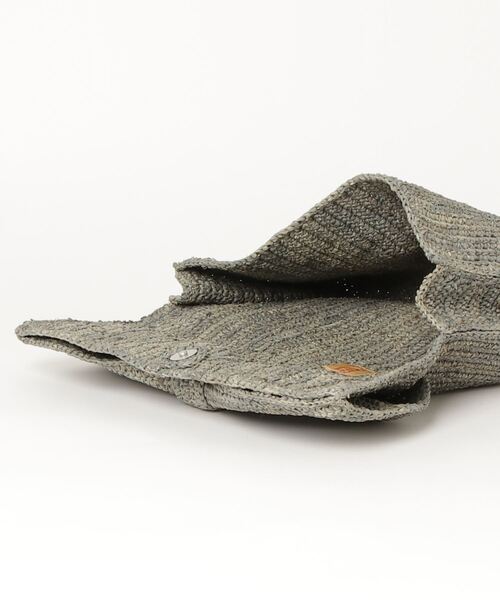 Le Voyage en Panier（ルヴォヤージュアンパニエ）の「LE VOYAGE EN PANIE RIBBON POUCH AM348（クラッチバッグ・レディース・ブラウン/グリーン・ONE SIZE）」の5枚目の写真