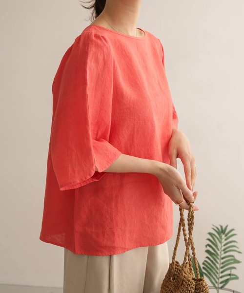 URBAN RESEARCH DOORS（アーバンリサーチドアーズ）の「リネンチューリップスリーブブラウス（Tシャツ/カットソー・レディース・ブラック/キャメル/ピンク系その他/オフホワイト・ONE）」の13枚目の写真