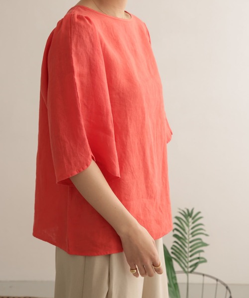 URBAN RESEARCH DOORS（アーバンリサーチドアーズ）の「リネンチューリップスリーブブラウス（Tシャツ/カットソー・レディース・ブラック/キャメル/ピンク系その他/オフホワイト・ONE）」の15枚目の写真