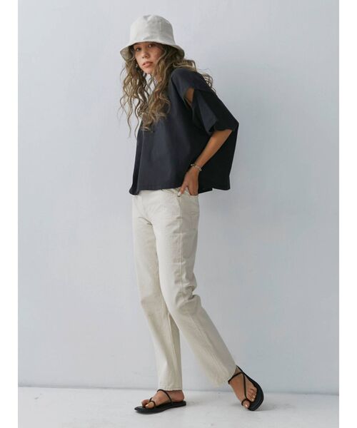 Ungrid（アングリッド）の「アシメフラットサンダル（サンダル・レディース・ブラック/オフホワイト・S/M/L）」の3枚目の写真