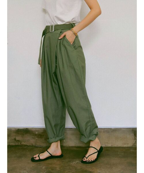 Ungrid（アングリッド）の「アシメフラットサンダル（サンダル・レディース・ブラック/オフホワイト・S/M/L）」の6枚目の写真