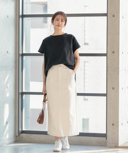KOBE LETTUCE(コウベレタス)の「バックボタンオーバーサイズカットソートップス(Tシャツ/カットソー・レディース・オフホワイト/ベージュ/オリーブ/ブルー/ブラック/ブラウン/ブルー系・FREE)」の22枚目の写真